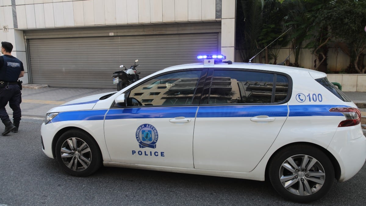 Σοκ στην Νάξο: 65χρονος παραδέχθηκε ότι πυροβόλησε τρία σκυλιά!