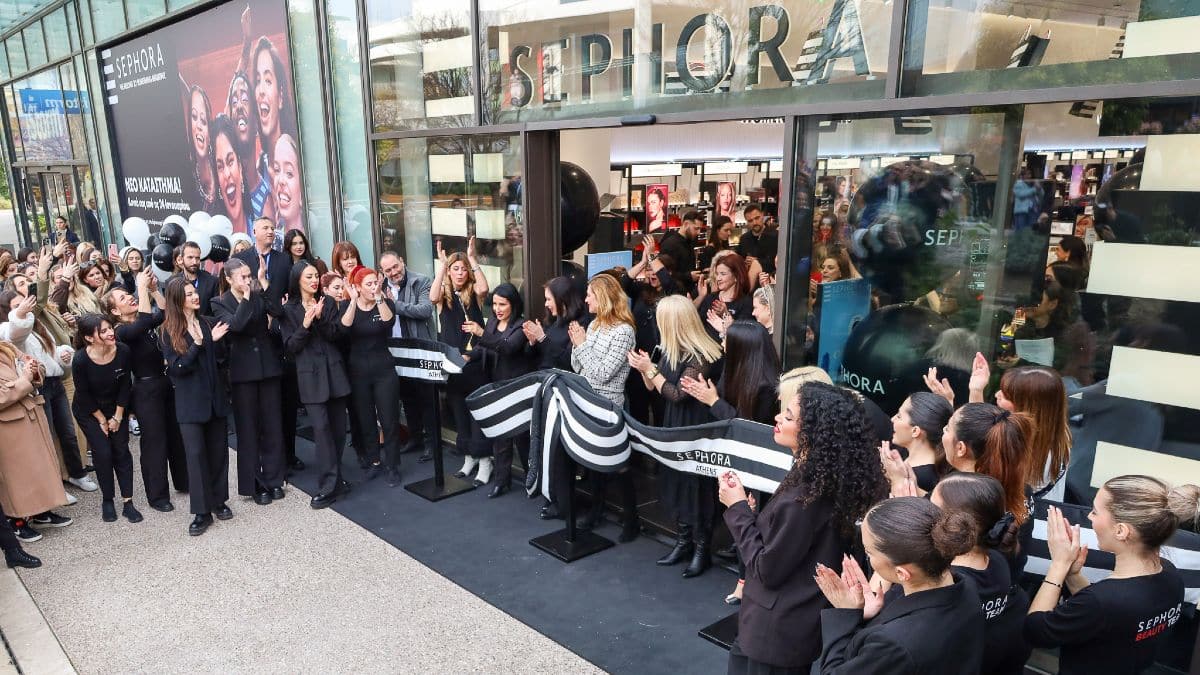 SEPHORA στο RIVER WEST: Το Grand Opening που Άλλαξε τα Δεδομένα στο Beauty Shopping!
