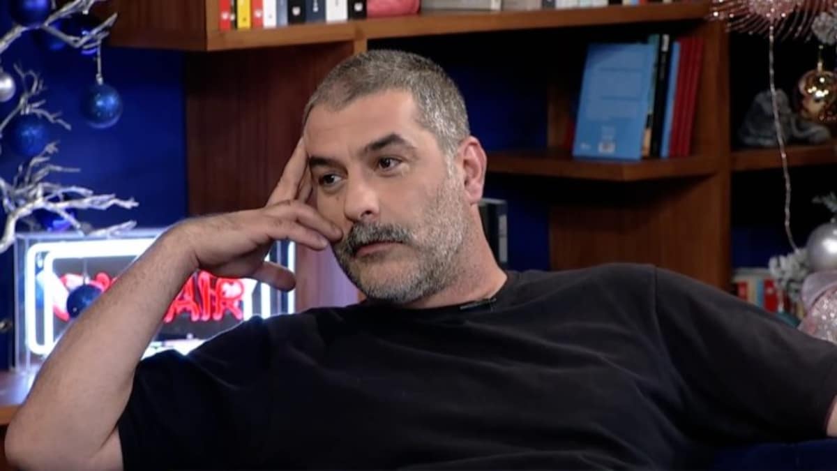«Το νέο μας σπίτι»: Ο Βασίλης Μπισμπίκης έδειξε για πρώτη φορά τη νέα τους στέγη (photo)