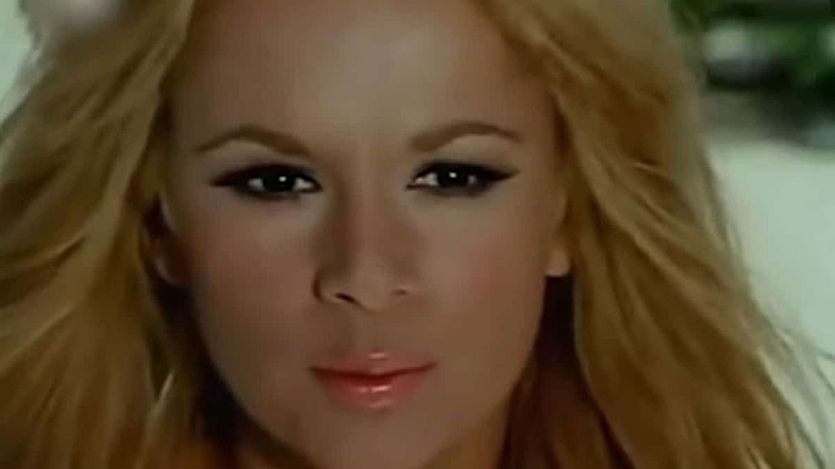 Σπίτια με δωράκι από τον Κωνσταντίνο, ατελείωτα μετρητά και… πολλά ταξί: Αυτή είναι η αλήθεια για την πλήρη περιουσία της Αλίκης Βουγιουκλάκη που έγινε «καπνός»