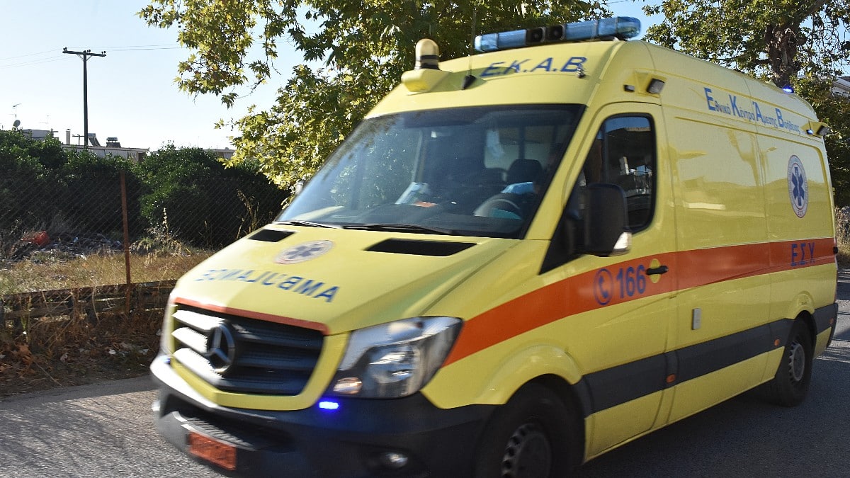 Χαλκιδική: Τραγικός θάνατος για 60χρονη – Υποχώρησαν τα κάγκελα του μπαλκονιού της και έπεσε στο κενό