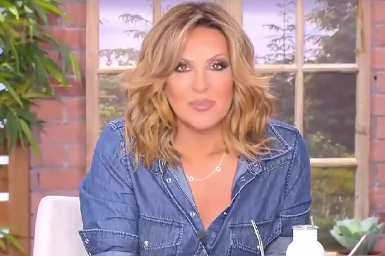 «Κόλαφος» η Ναταλία Γερμανού: «Μπορεί να μην είμαι η πιο ακριβοπληρωμένη παρουσιάστρια, αλλά τουλάχιστον δεν…»