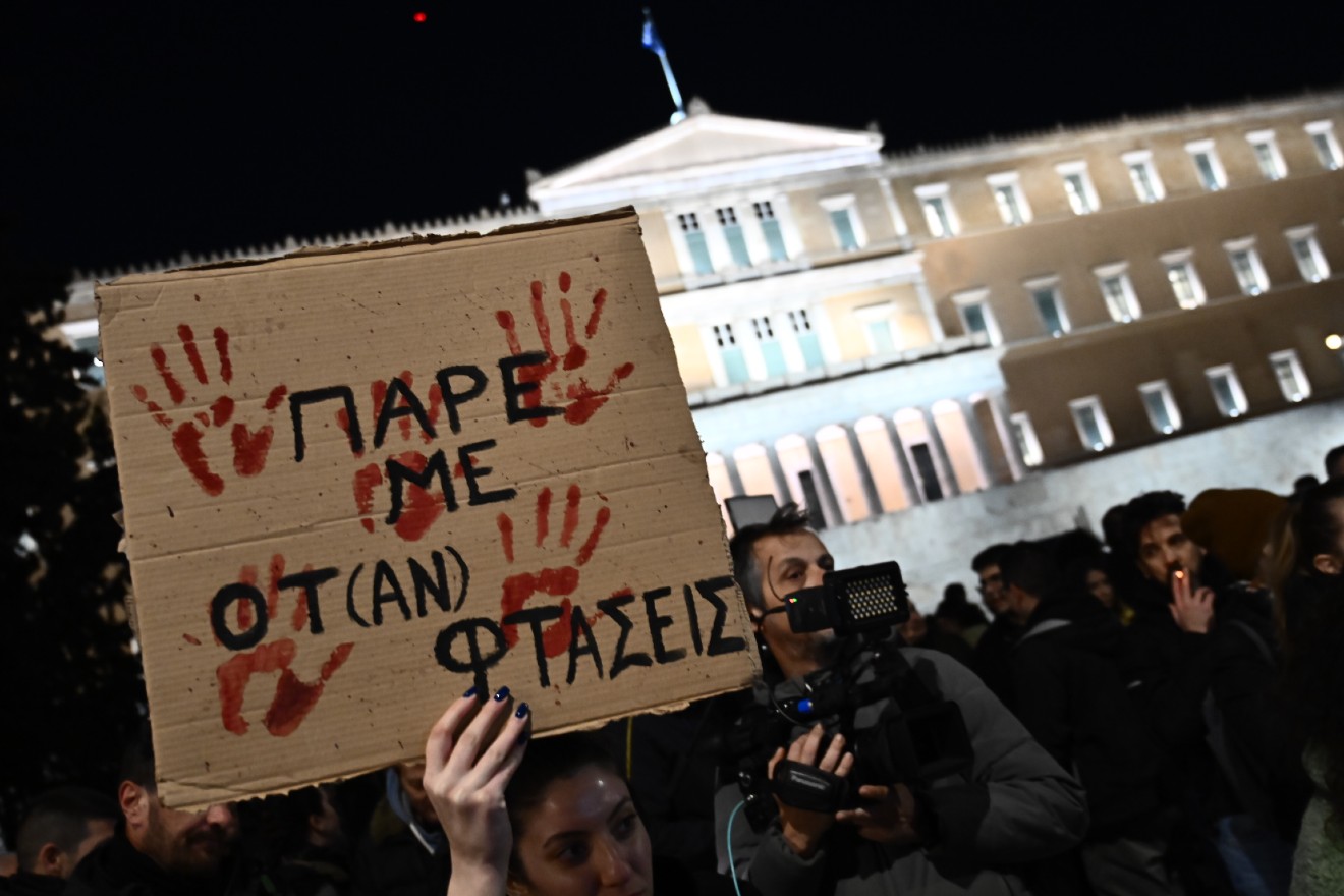 Δημοσκόπηση GPO: Χαμένα όλα τα κόμματα, πώς άλλαξαν το πολιτικό τοπίο τα συλλαλητήρια για τα Τέμπη